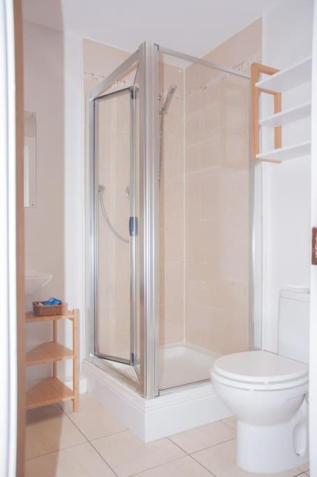 2 Bed 2 Bath Apartment With Canal View ดับลิน ภายนอก รูปภาพ